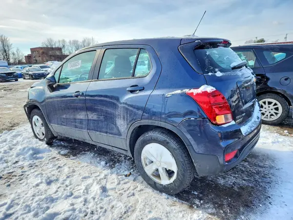 3GNCJNSB0KL321667 2019 CHEVROLET TRAX - Image 2