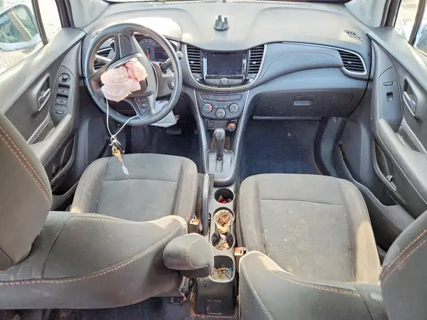 3GNCJNSB0KL321667 2019 CHEVROLET TRAX - Image 8