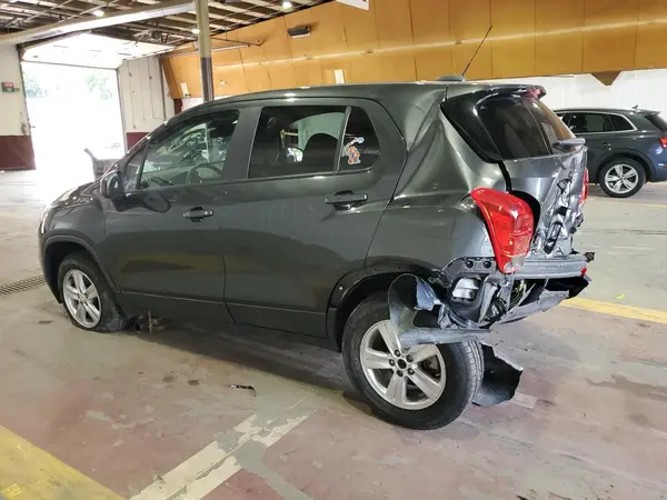 3GNCJNSB0KL369637 2019 CHEVROLET TRAX - Image 2