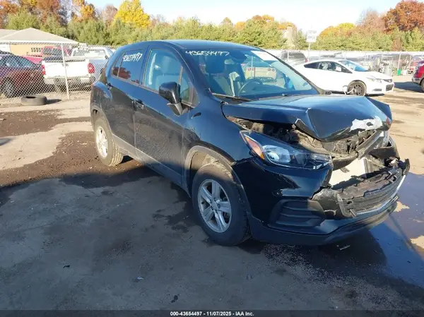 3GNCJNSB0LL127187 2020 CHEVROLET TRAX - Image 1
