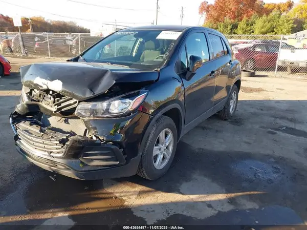 3GNCJNSB0LL127187 2020 CHEVROLET TRAX - Image 2