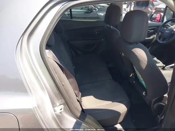 3GNCJNSB0LL164191 2020 CHEVROLET TRAX - Image 8