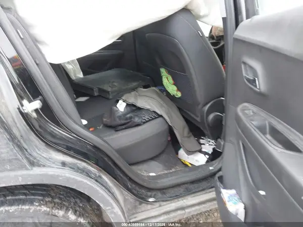 3GNCJNSB0LL338504 2020 CHEVROLET TRAX - Image 8