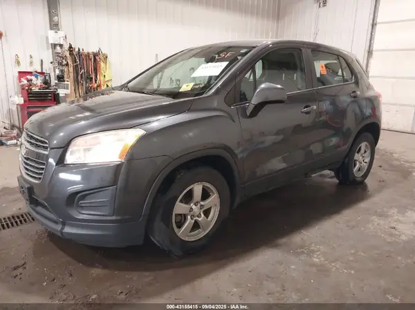 3GNCJNSB1GL123297 2016 CHEVROLET TRAX - Image 2