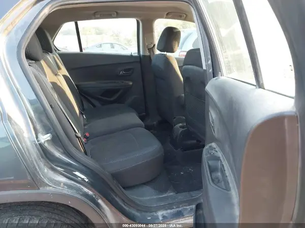3GNCJNSB1GL125471 2016 CHEVROLET TRAX - Image 8