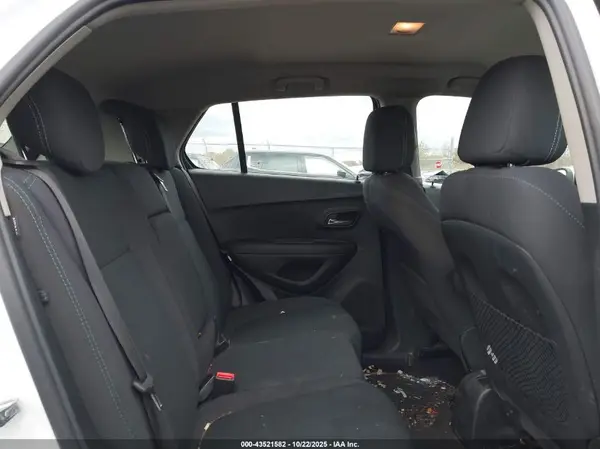 3GNCJNSB1GL220385 2016 CHEVROLET TRAX - Image 8
