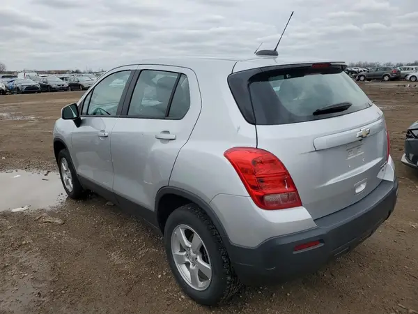 3GNCJNSB1GL238157 2016 CHEVROLET TRAX - Image 2
