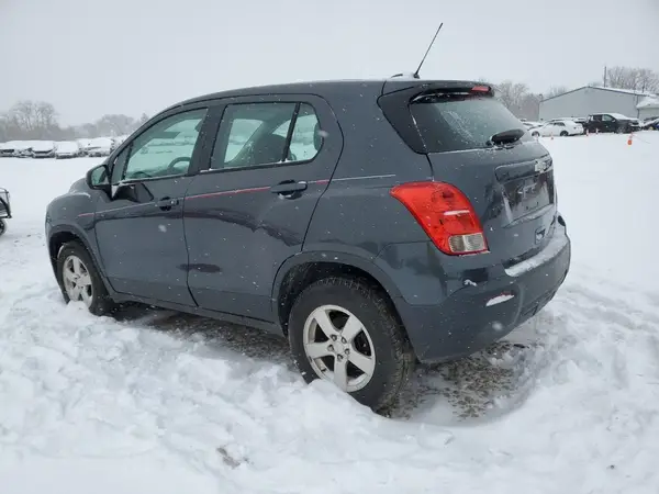 3GNCJNSB1GL250132 2016 CHEVROLET TRAX - Image 2