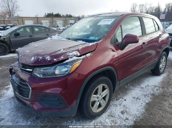 3GNCJNSB1HL182092 2017 CHEVROLET TRAX - Image 2