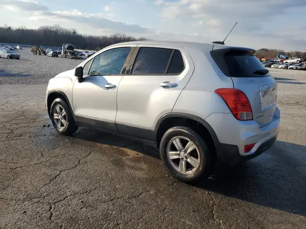 3GNCJNSB1HL192928 2017 CHEVROLET TRAX - Image 2