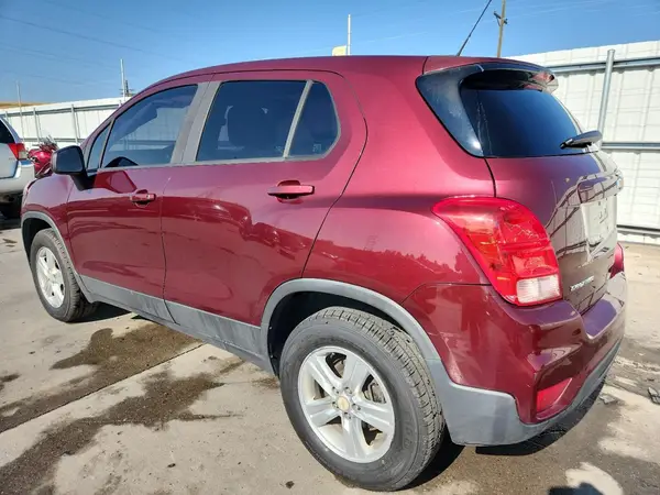 3GNCJNSB1HL275551 2017 CHEVROLET TRAX - Image 2