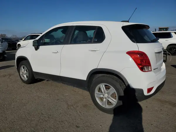 3GNCJNSB1HL282452 2017 CHEVROLET TRAX - Image 2