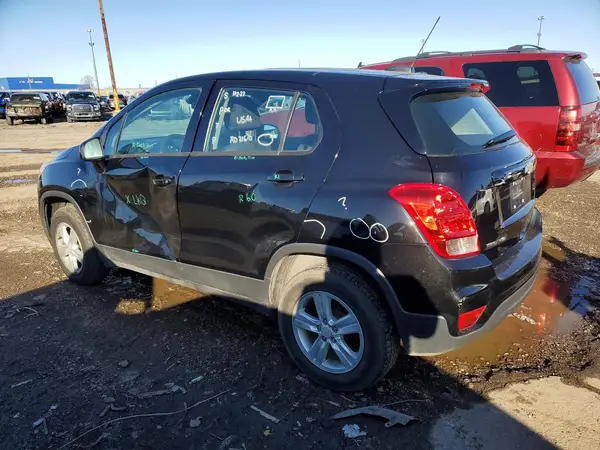 3GNCJNSB1HL286761 2017 CHEVROLET TRAX - Image 2