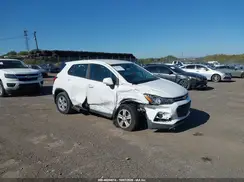 3GNCJNSB1JL229899 2018 CHEVROLET TRAX