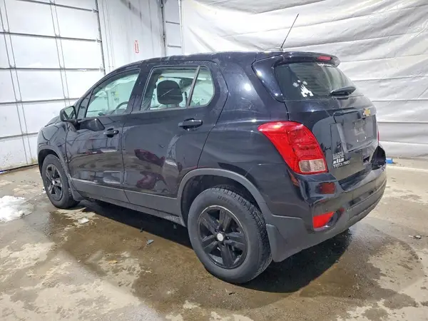 3GNCJNSB1JL414082 2018 CHEVROLET TRAX - Image 2
