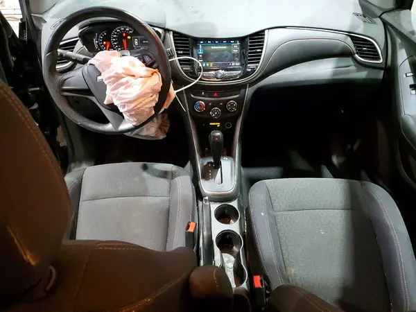 3GNCJNSB1JL414082 2018 CHEVROLET TRAX - Image 8