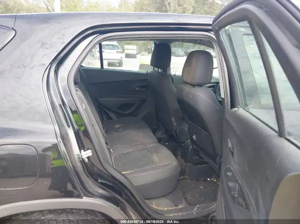3GNCJNSB1KL130548 2019 CHEVROLET TRAX - Image 8