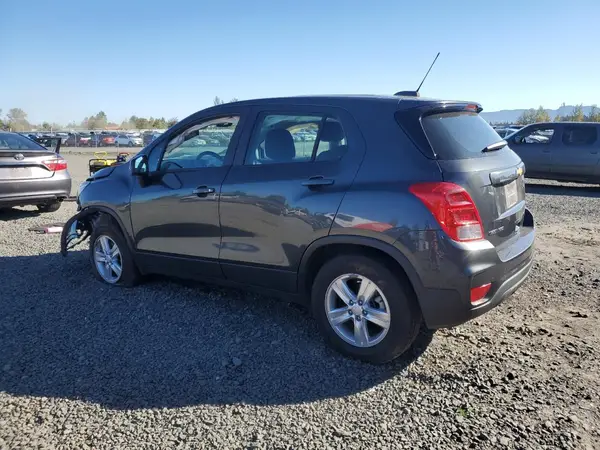 3GNCJNSB1KL157880 2019 CHEVROLET TRAX - Image 2