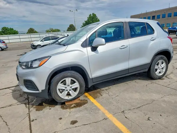 3GNCJNSB1KL171391 2019 CHEVROLET TRAX - Image 1