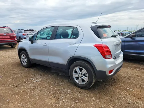 3GNCJNSB1KL209380 2019 CHEVROLET TRAX - Image 2