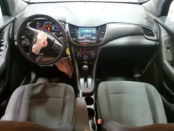 3GNCJNSB1KL214868 2019 CHEVROLET TRAX - Image 8