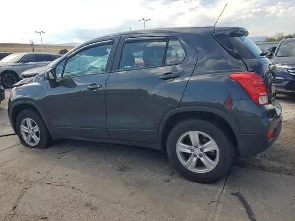 3GNCJNSB1KL323623 2019 CHEVROLET TRAX - Image 2