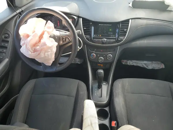 3GNCJNSB1KL323623 2019 CHEVROLET TRAX - Image 8