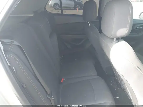 3GNCJNSB1KL354385 2019 CHEVROLET TRAX - Image 8