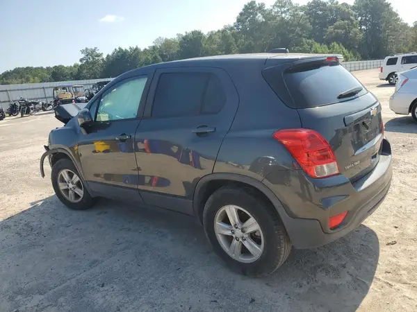 3GNCJNSB1KL371087 2019 CHEVROLET TRAX - Image 2