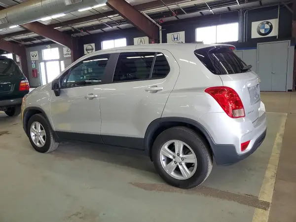3GNCJNSB1LL116103 2020 CHEVROLET TRAX - Image 2