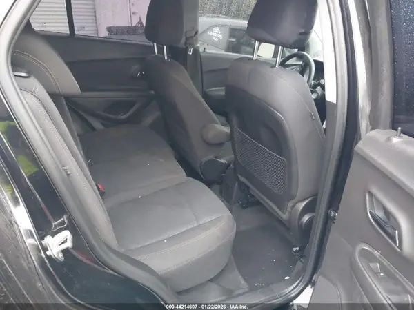 3GNCJNSB1LL129482 2020 CHEVROLET TRAX - Image 8