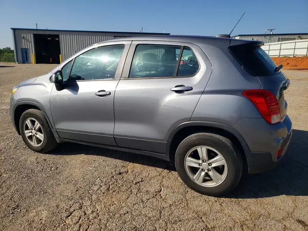 3GNCJNSB1LL187303 2020 CHEVROLET TRAX - Image 2
