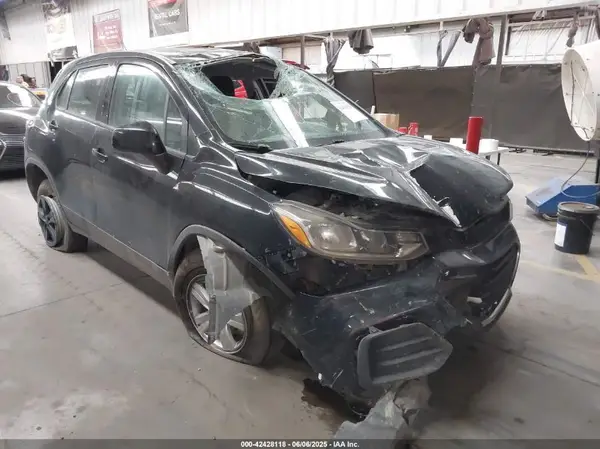 3GNCJNSB1LL214659 2020 CHEVROLET TRAX - Image 1