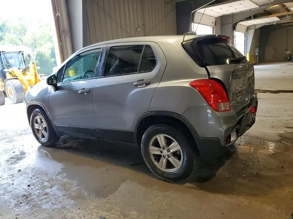 3GNCJNSB1LL251730 2020 CHEVROLET TRAX - Image 2