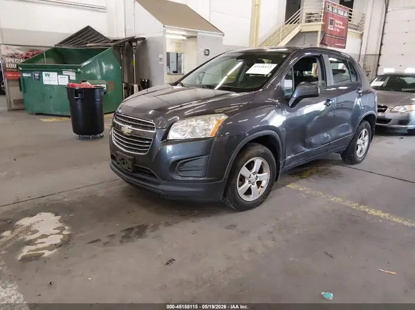 3GNCJNSB2GL228690 2016 CHEVROLET TRAX - Image 2