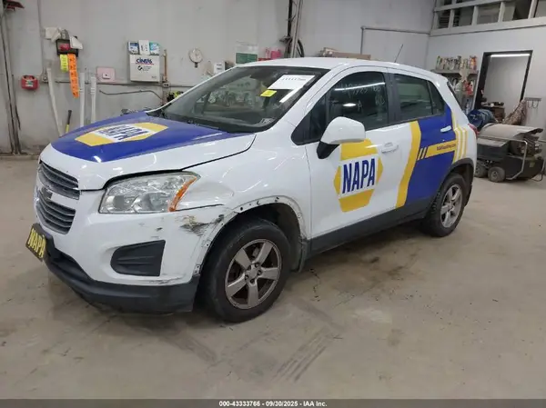 3GNCJNSB2GL236174 2016 CHEVROLET TRAX - Image 2