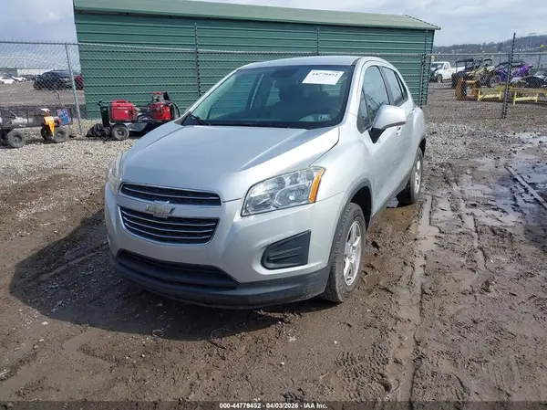3GNCJNSB2GL270051 2016 CHEVROLET TRAX - Image 2
