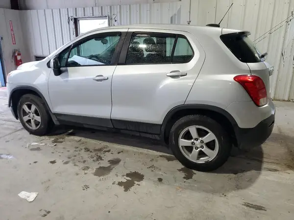 3GNCJNSB2GL278232 2016 CHEVROLET TRAX - Image 2