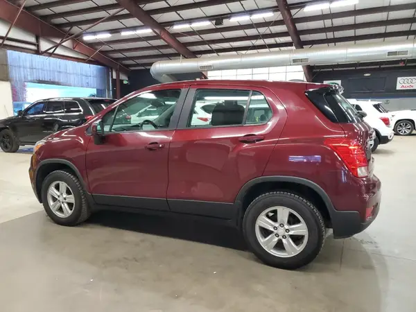3GNCJNSB2HL133239 2017 CHEVROLET TRAX - Image 2