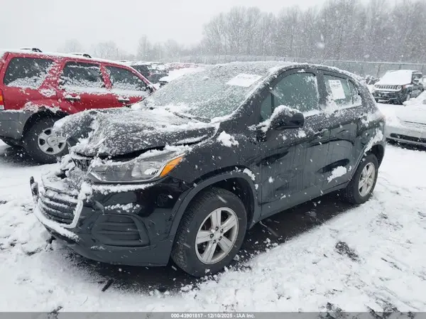3GNCJNSB2HL171831 2017 CHEVROLET TRAX - Image 2