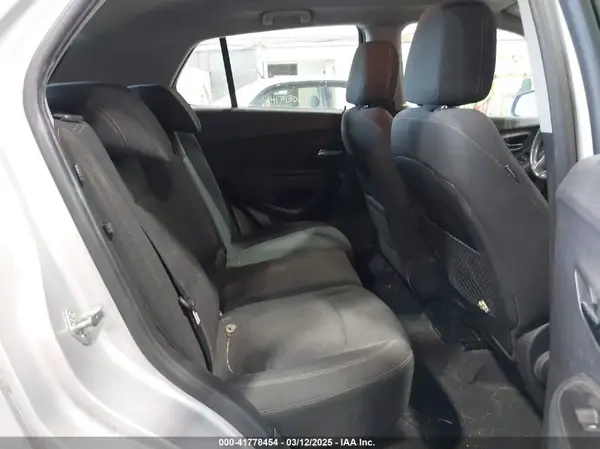 3GNCJNSB2HL175748 2017 CHEVROLET TRAX - Image 8