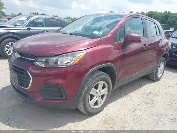 3GNCJNSB2HL202561 2017 CHEVROLET TRAX - Image 2