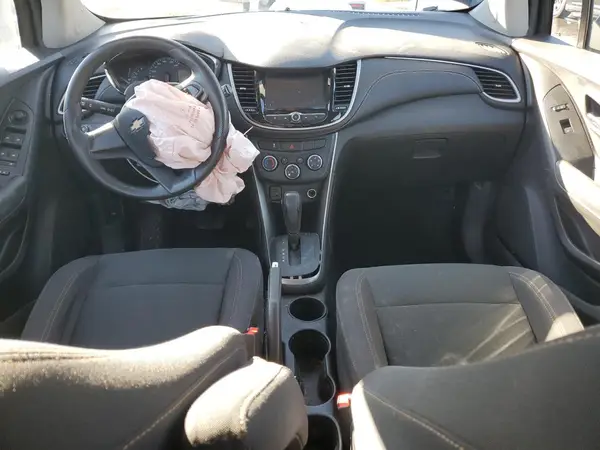 3GNCJNSB2HL204570 2017 CHEVROLET TRAX - Image 8