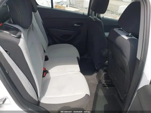 3GNCJNSB2JL178834 2018 CHEVROLET TRAX - Image 8