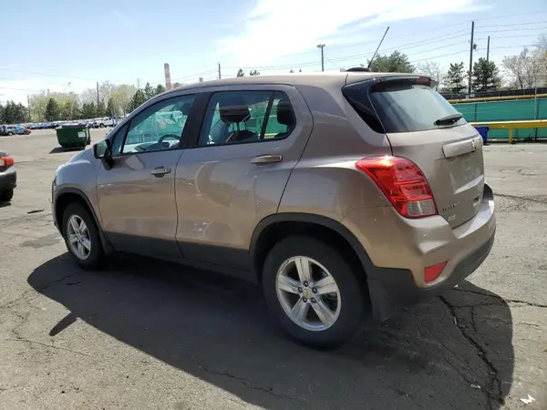 3GNCJNSB2JL213503 2018 CHEVROLET TRAX - Image 2