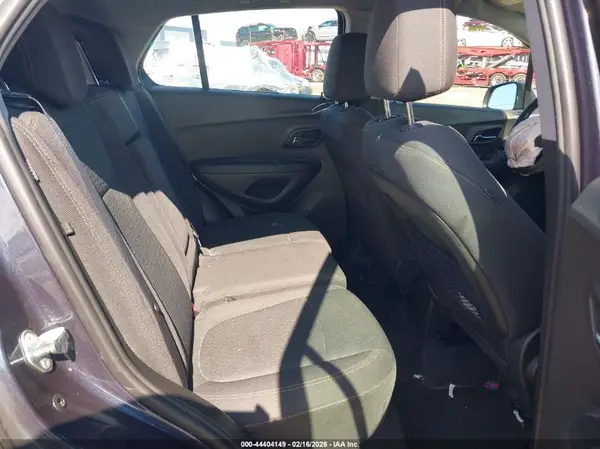 3GNCJNSB2JL248431 2018 CHEVROLET TRAX - Image 8