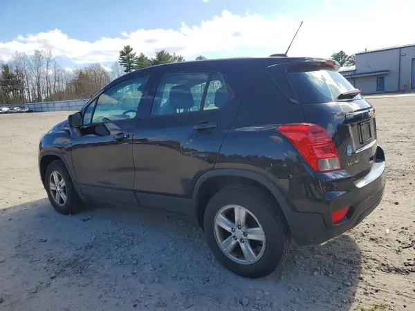 3GNCJNSB2JL321426 2018 CHEVROLET TRAX - Image 2