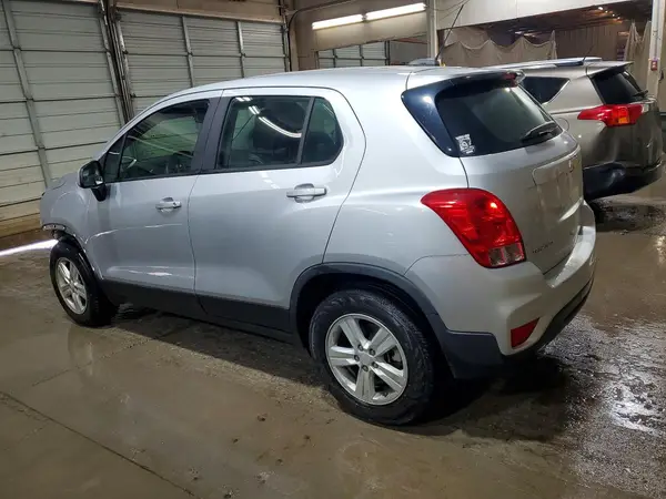 3GNCJNSB2JL361683 2018 CHEVROLET TRAX - Image 2
