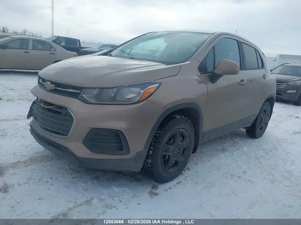3GNCJNSB2JL371114 2018 CHEVROLET TRAX - Image 2