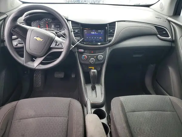 3GNCJNSB2JL371887 2018 CHEVROLET TRAX - Image 8